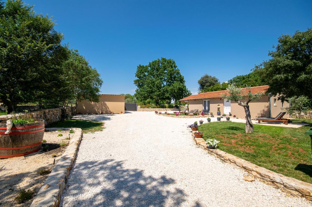 Old Oak Holiday House Villa Rovinj Exterior photo