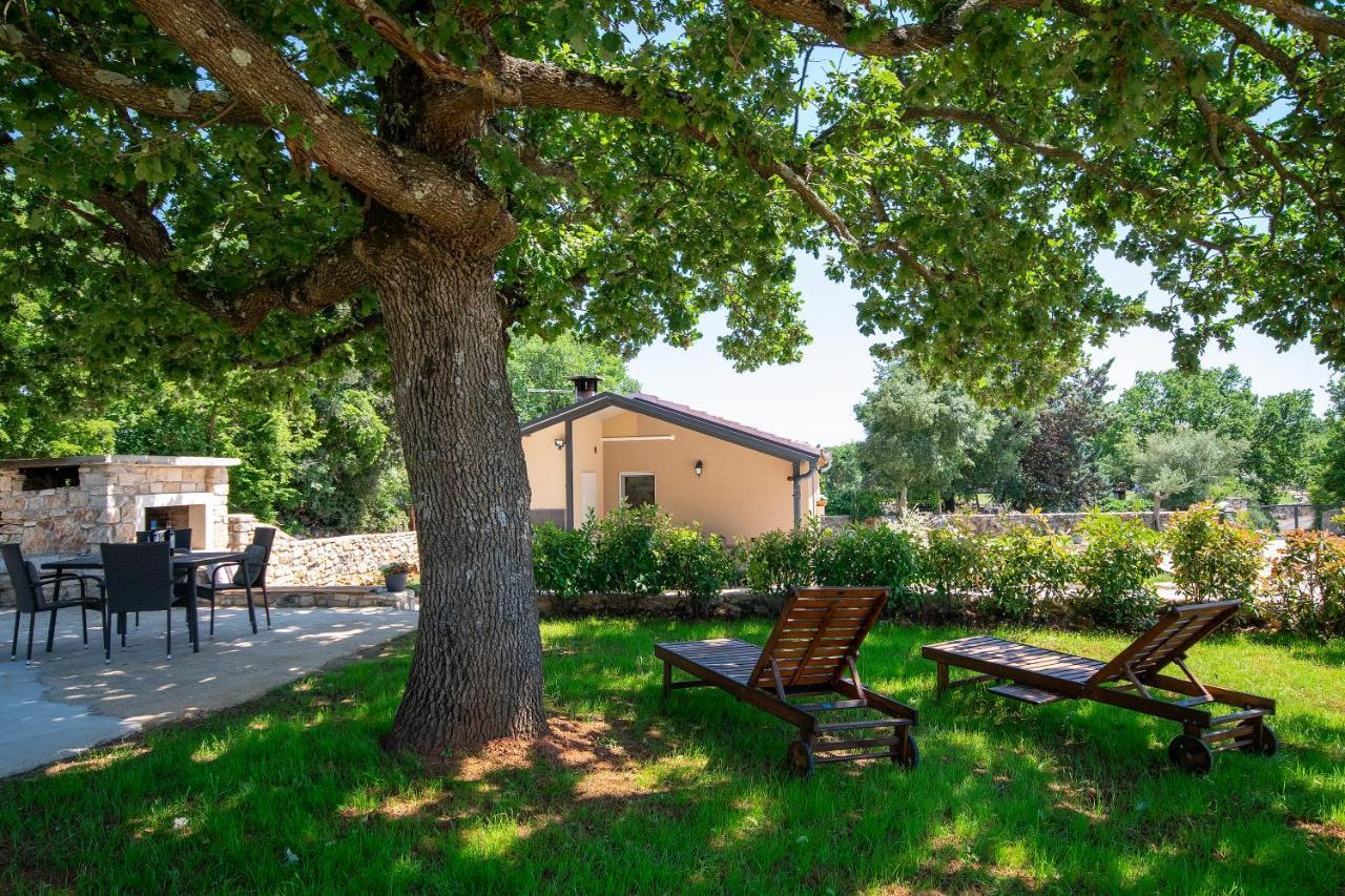 Old Oak Holiday House Villa Rovinj Exterior photo