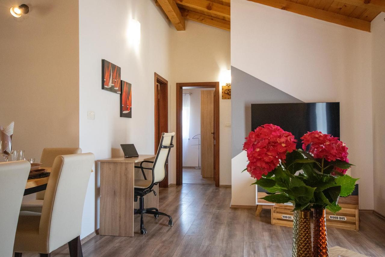 Old Oak Holiday House Villa Rovinj Exterior photo