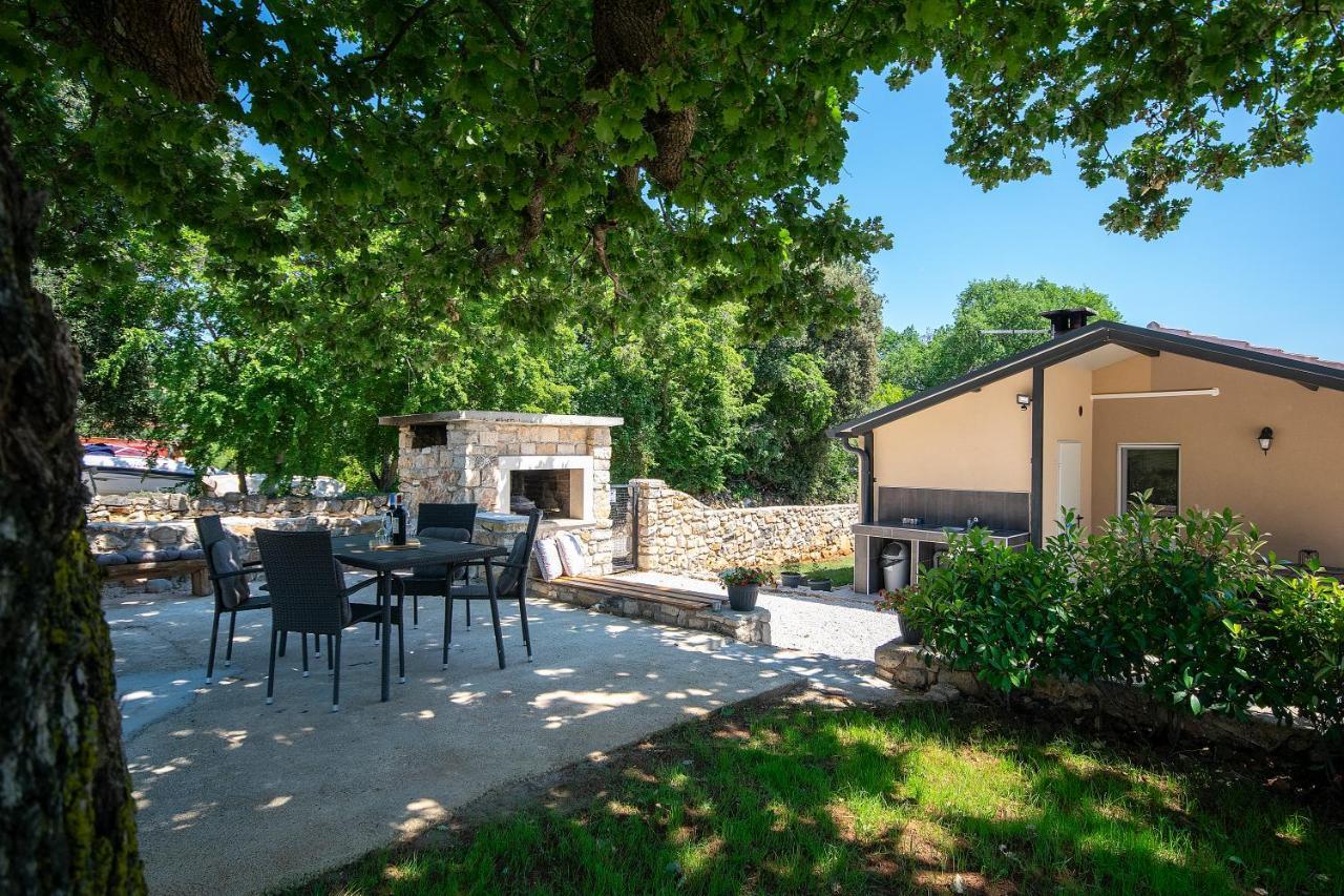 Old Oak Holiday House Villa Rovinj Exterior photo