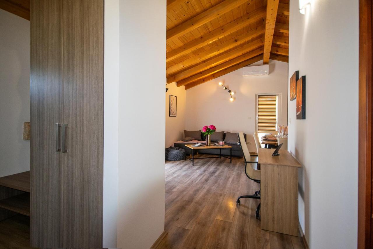 Old Oak Holiday House Villa Rovinj Exterior photo